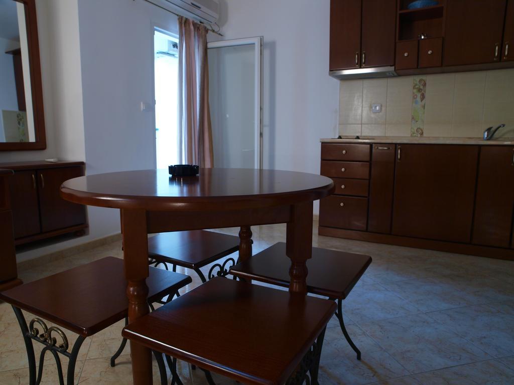 Apartments Obala Dragovic Petrovac 部屋 写真