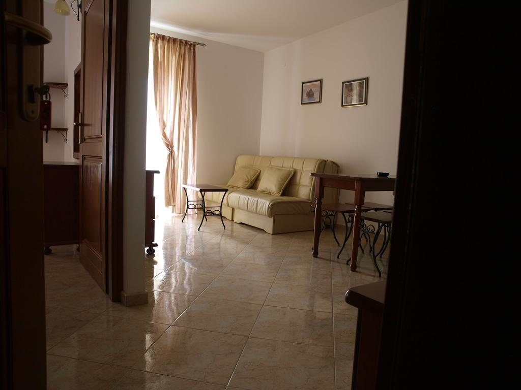 Apartments Obala Dragovic Petrovac 部屋 写真