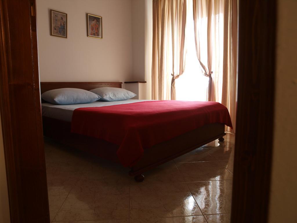 Apartments Obala Dragovic Petrovac 部屋 写真