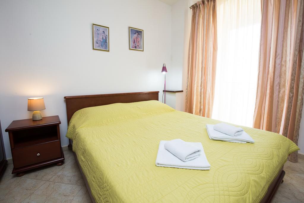 Apartments Obala Dragovic Petrovac エクステリア 写真