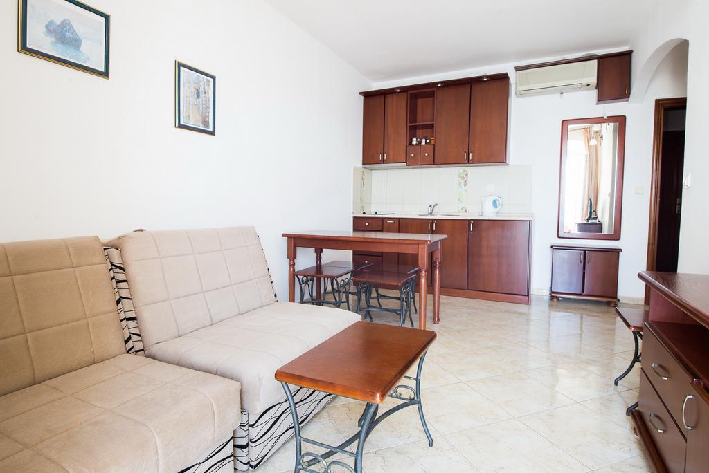 Apartments Obala Dragovic Petrovac エクステリア 写真